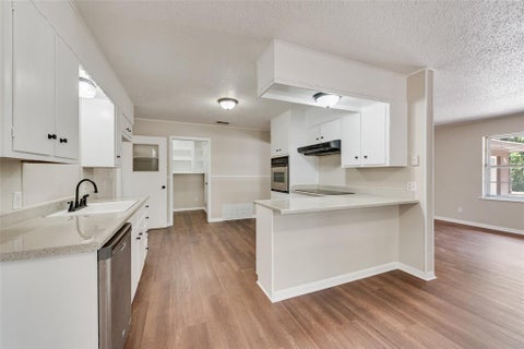 Tiny photo for 294 Thomas Len Road, Azle, TX 76020 (MLS # 21396126)