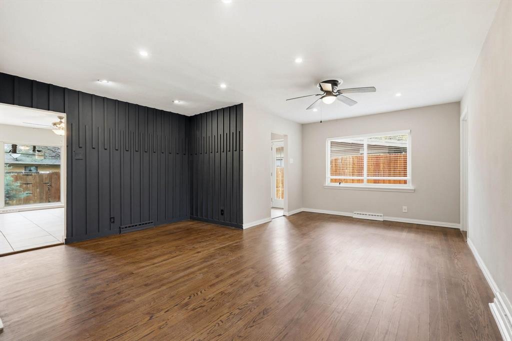 University Manor - Residential