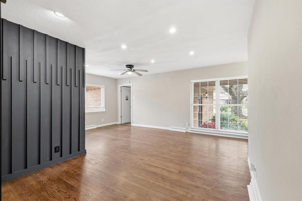 University Manor - Residential