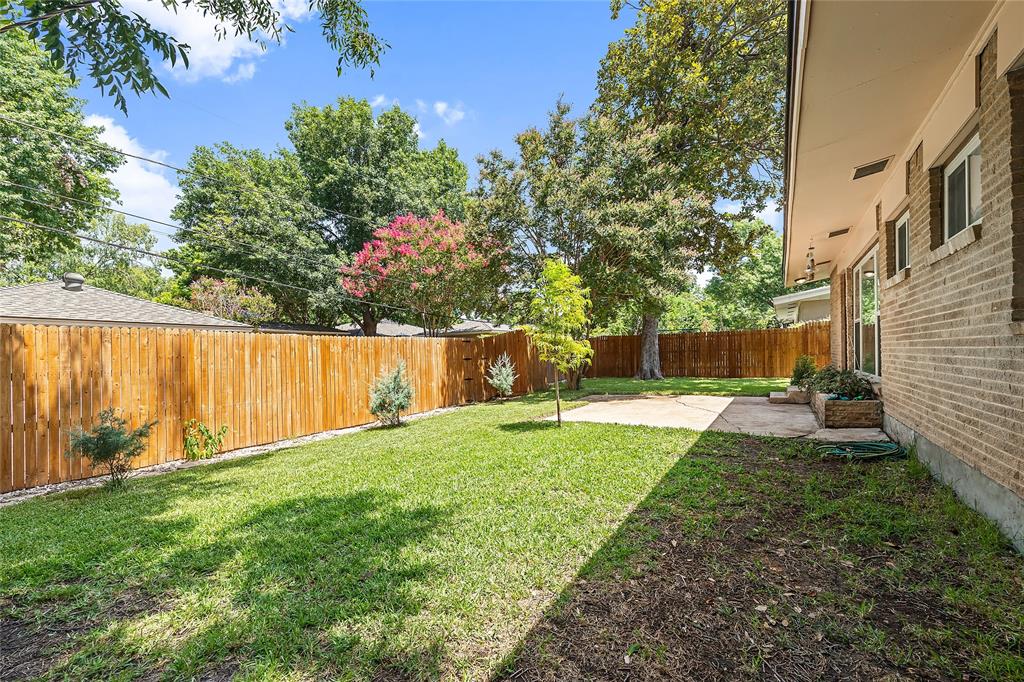 University Manor - Residential