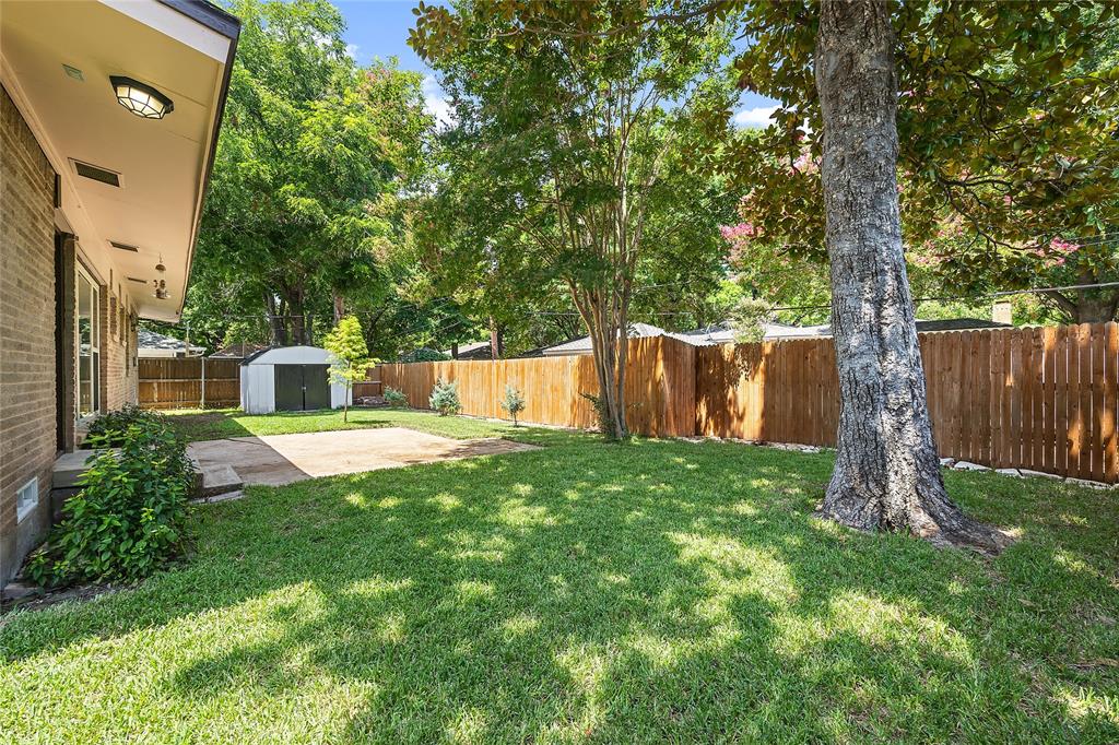 University Manor - Residential