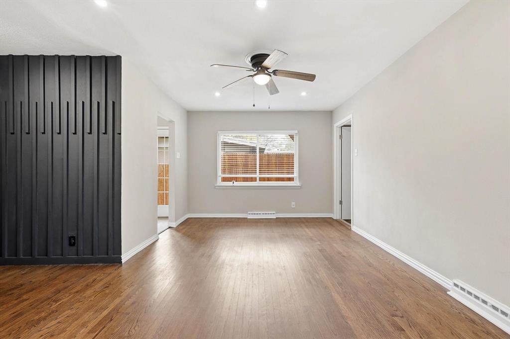 University Manor - Residential