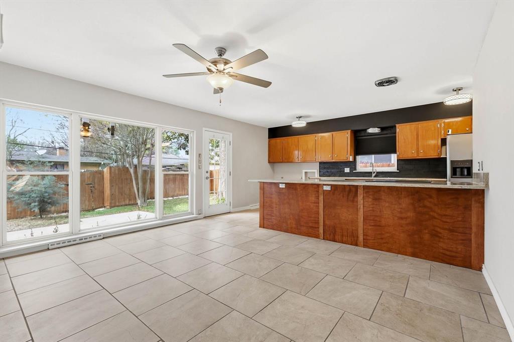 University Manor - Residential