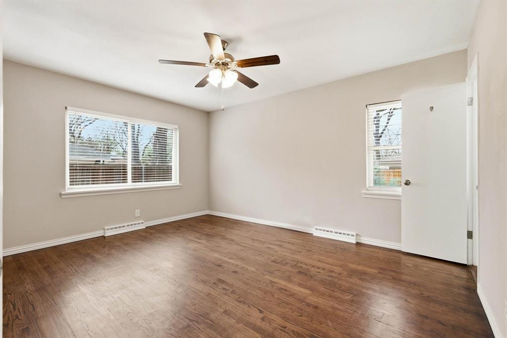 University Manor - Residential