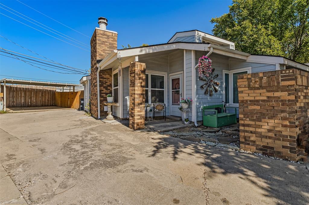 501 Hunters Glen Street