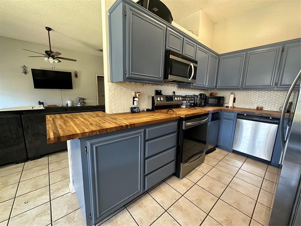 2512 Harmony Court