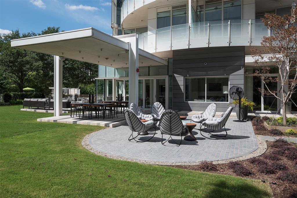 Museum Tower - Residential