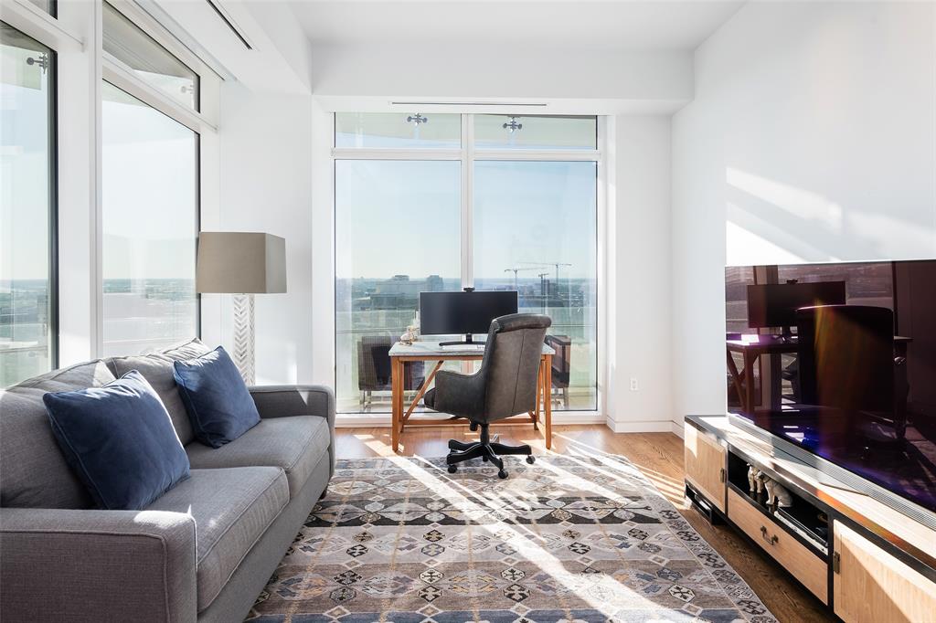 Museum Tower - Residential