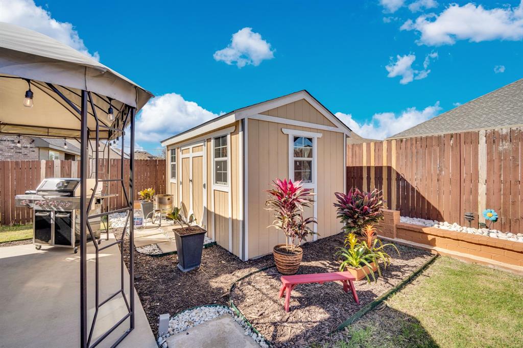 MUSTANG CREEK PH 4 .203AC - Residential