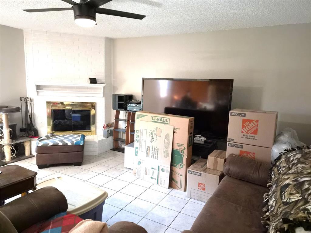 9909 Alemeda Court
