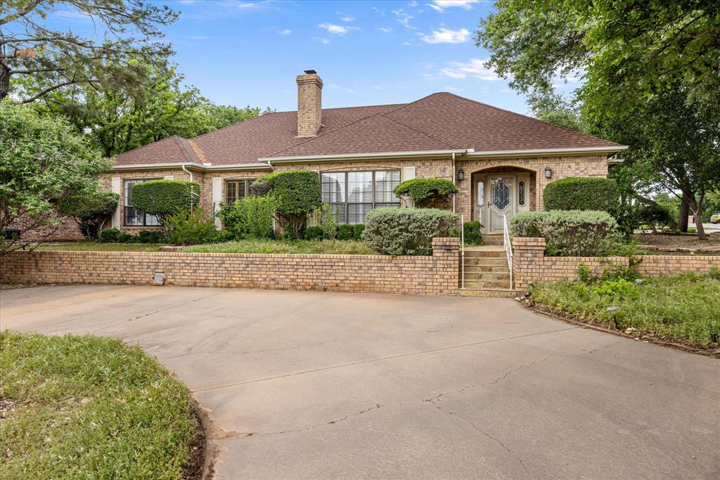 5311 Country Club Drive