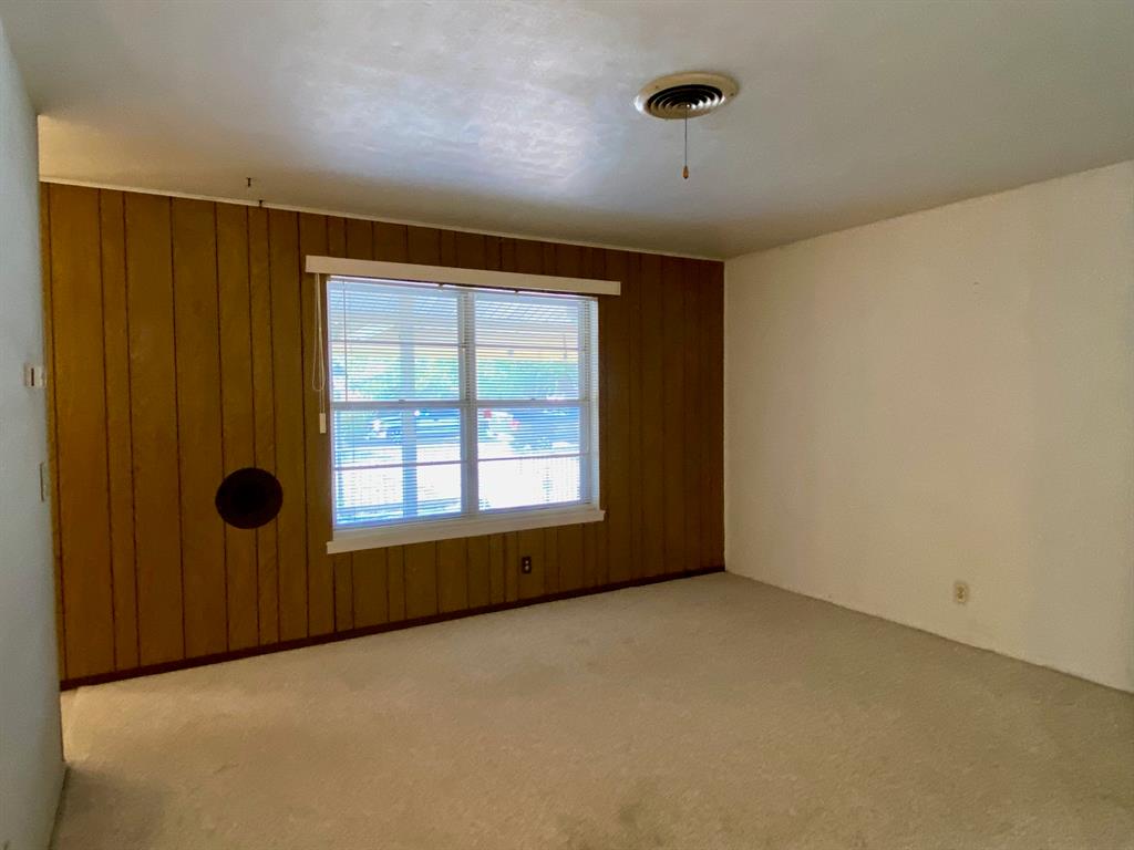 Lakeview Man 2 - Residential