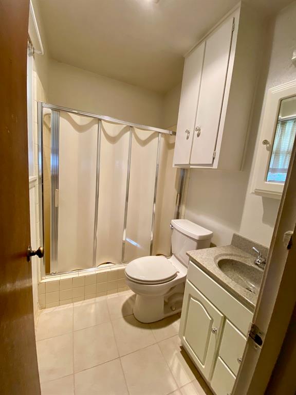 Lakeview Man 2 - Residential