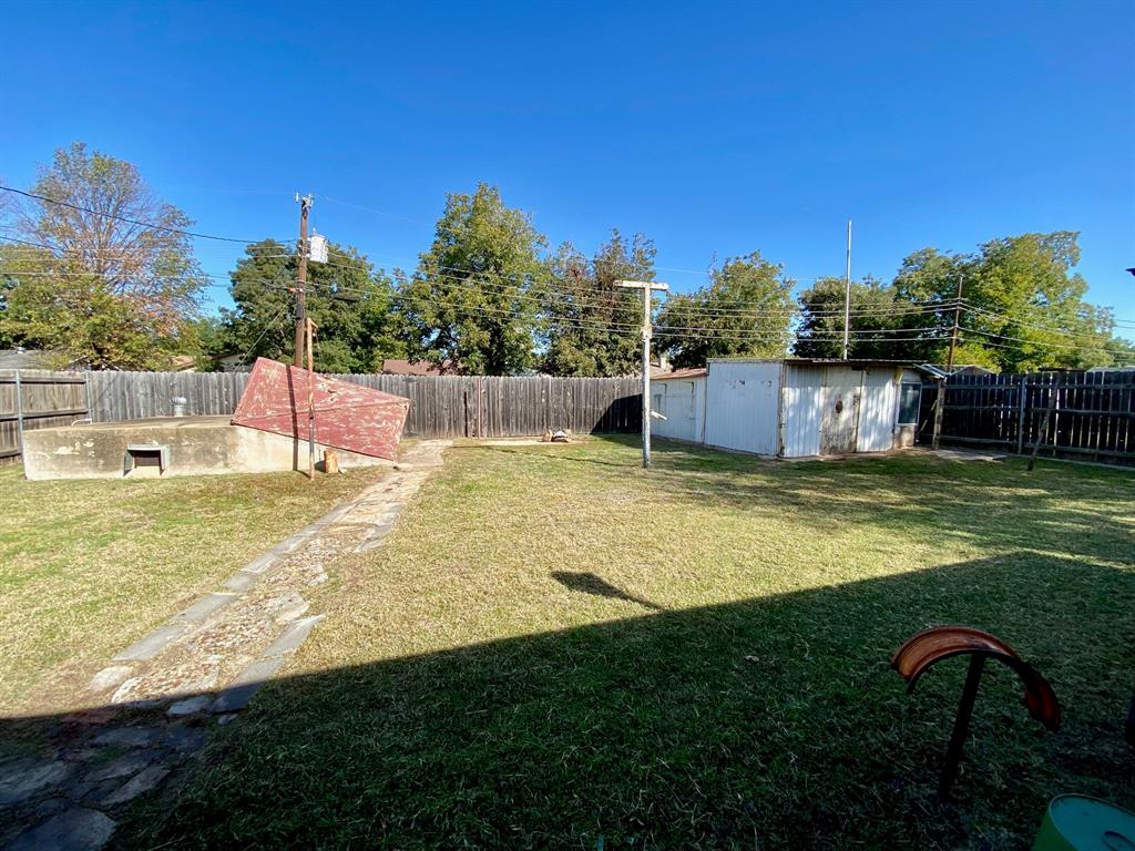 Lakeview Man 2 - Residential