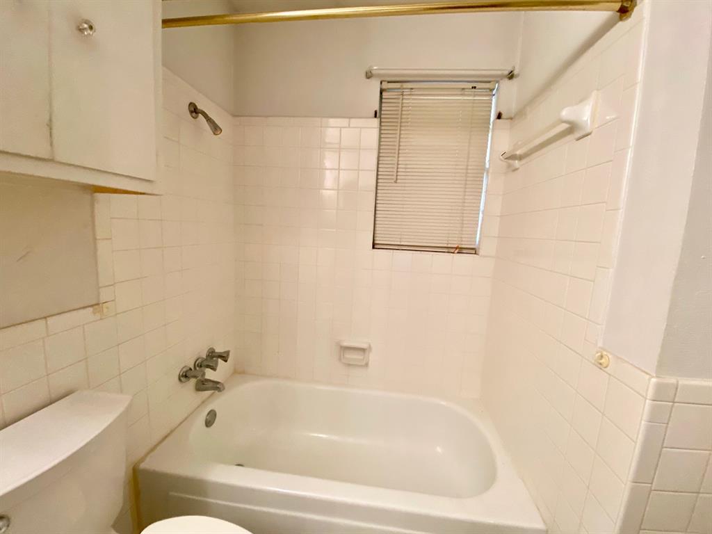 Lakeview Man 2 - Residential