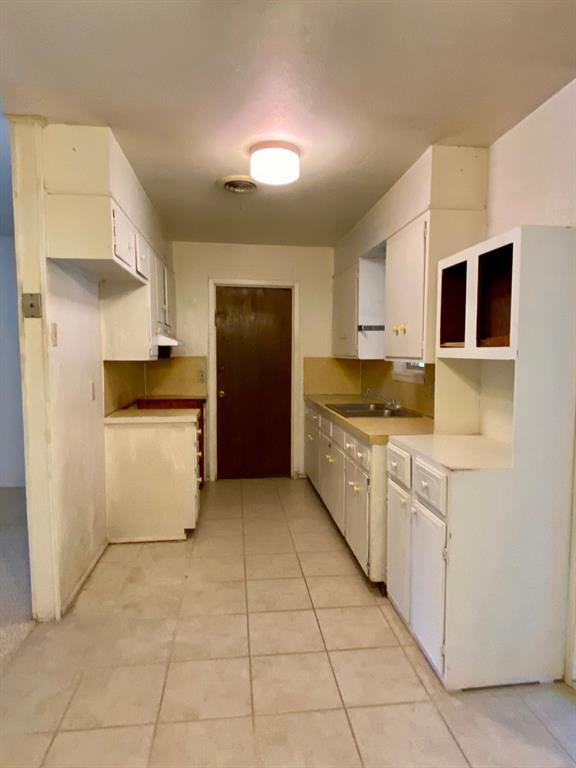 Lakeview Man 2 - Residential