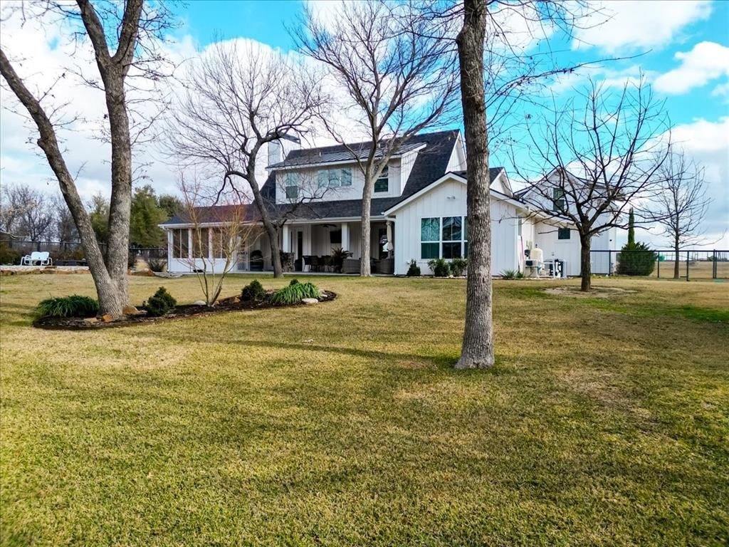 Photo of 220 Rock Springs Road, Weatherford, TX 76088 (MLS # 21161739)