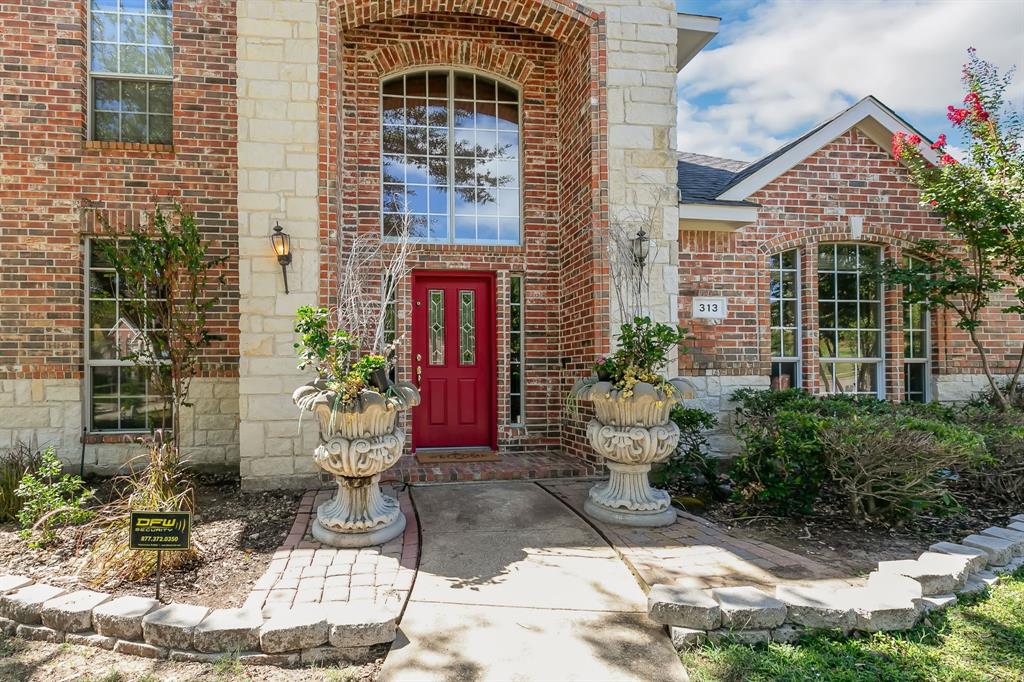 313 Los Altos Drive