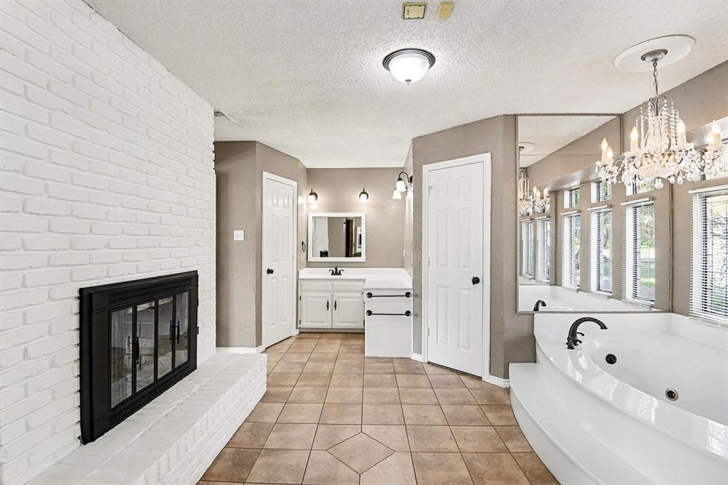 Lake Country Estates Add - Residential