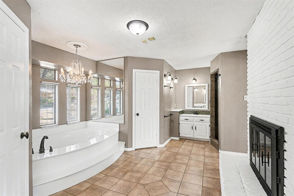 Lake Country Estates Add - Residential