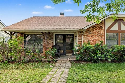 1722 Uvalde Street Mesquite TX 75150