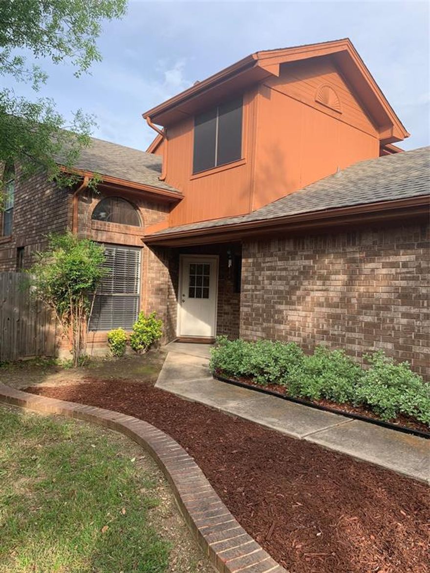 This Plano ISD open-layout home offers a 4 bedroom, 2 and half bathroom, fireplace and a two-car garage. Located on cul-de-sac with quite neighborhood. Very convenient to shopping and city recreation facility.