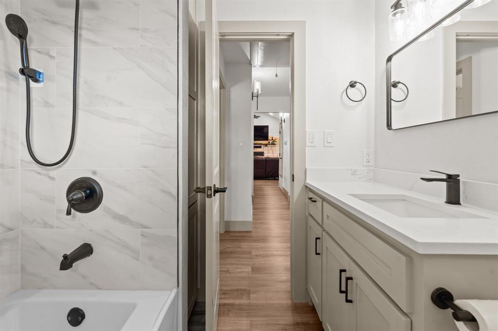 M Leonard Surv Abs #822 - Land