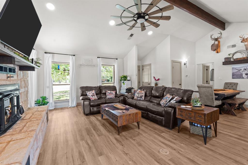 M Leonard Surv Abs #822 - Land