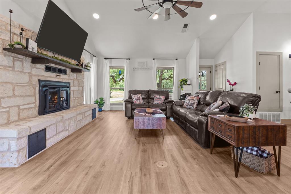 M Leonard Surv Abs #822 - Land