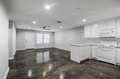 Stevens Add Rep Lt 9 & - Residential Lease