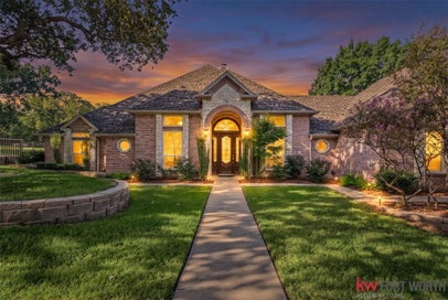 135 Country Vista Circle Burleson TX 76028
