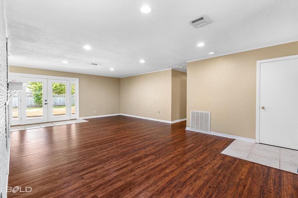 858 River Road