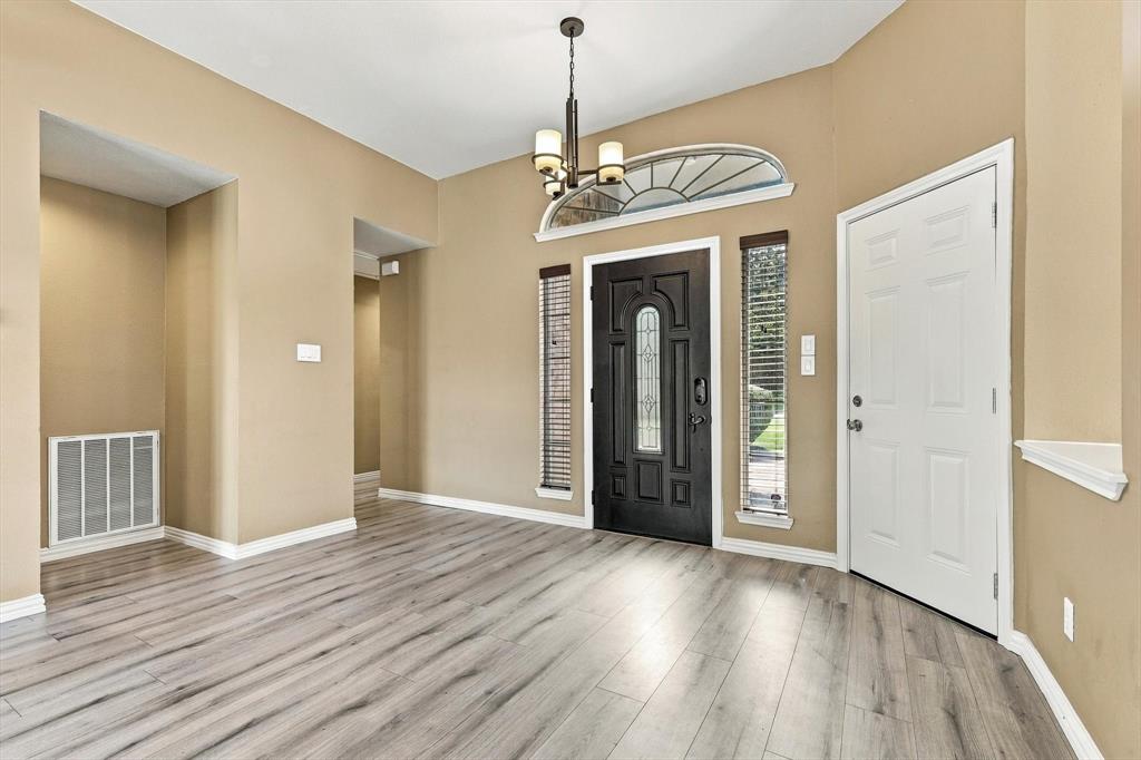 2116 Sheffield Lane
