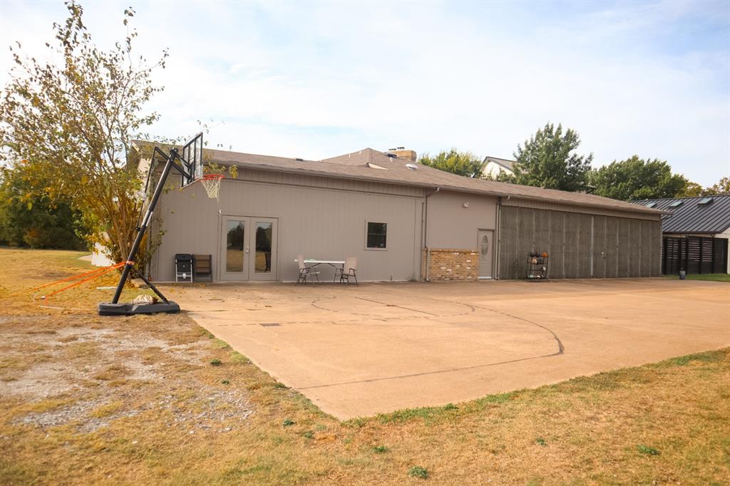 Air Park Dallas - Residential