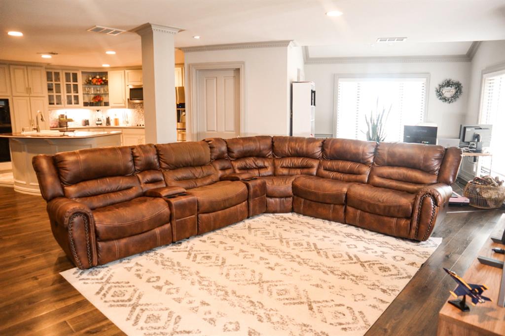 Air Park Dallas - Residential