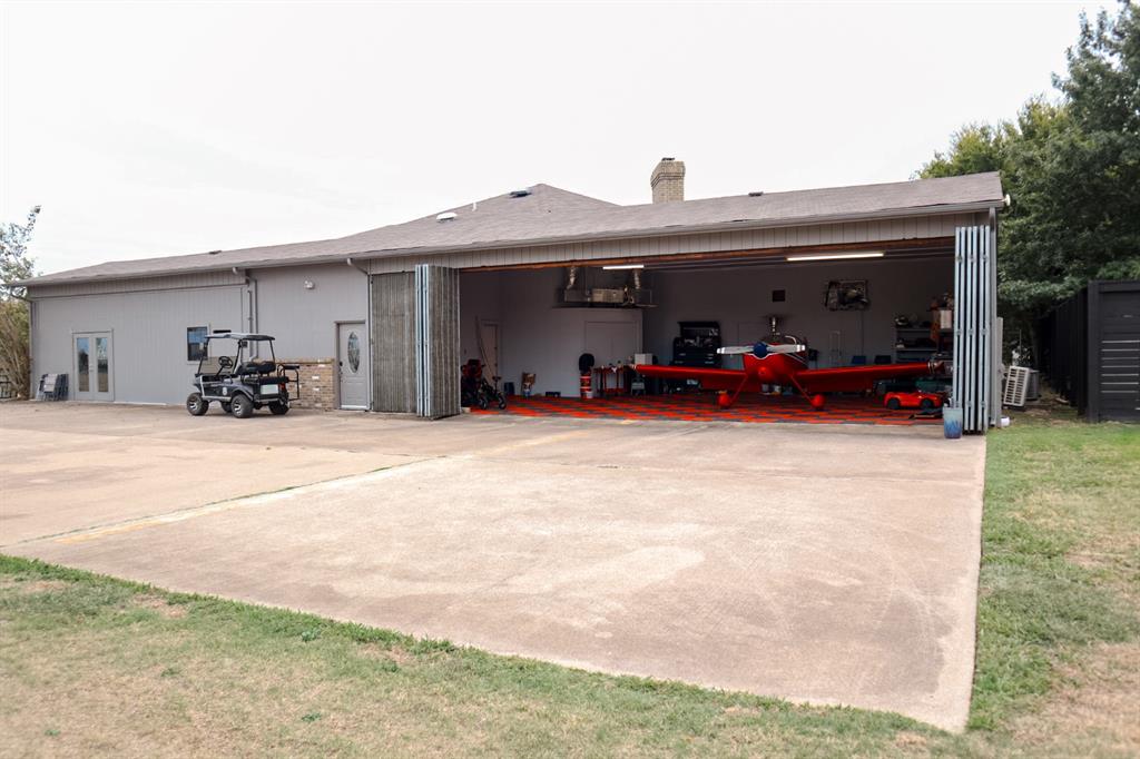 Air Park Dallas - Residential