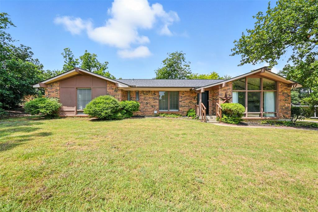 Shady Shores, Texas 76208, United States, 3 Bedrooms Bedrooms, ,2 BathroomsBathrooms,Residential,Active,198808