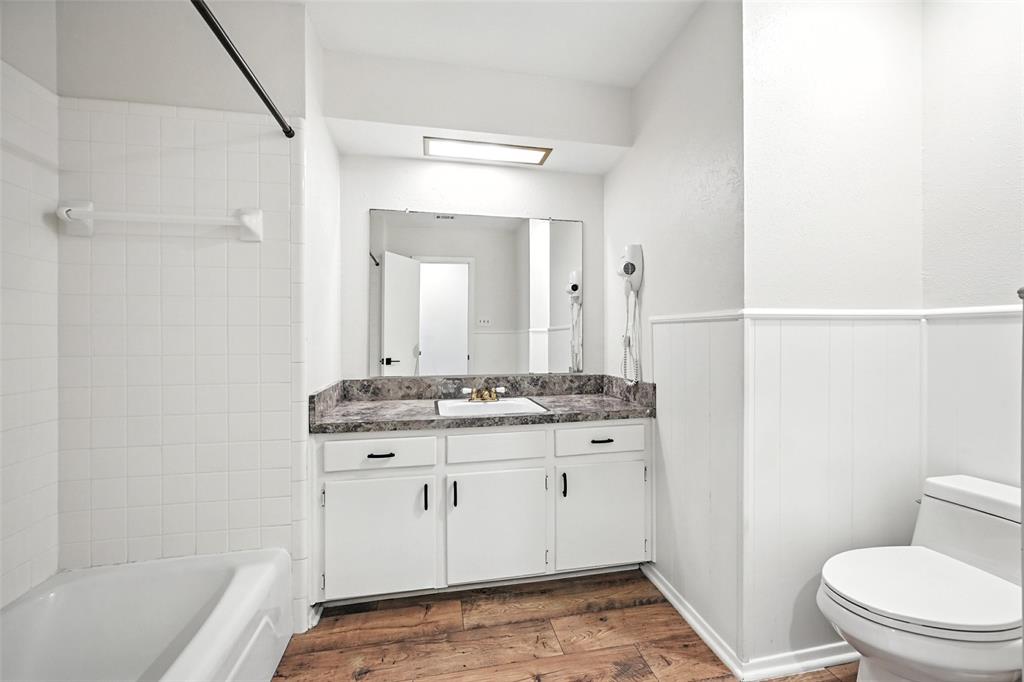 Shady Shores, Texas 76208, United States, 3 Bedrooms Bedrooms, ,2 BathroomsBathrooms,Residential,Active,198808