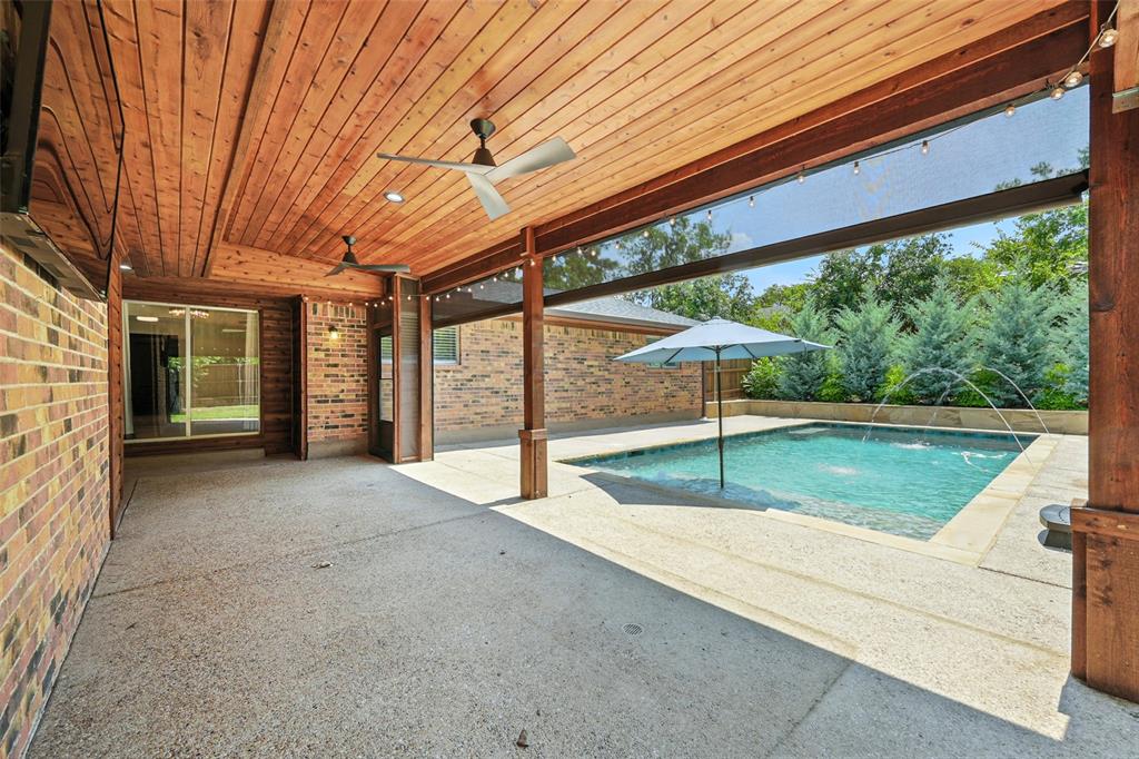 Shady Shores, Texas 76208, United States, 3 Bedrooms Bedrooms, ,2 BathroomsBathrooms,Residential,Active,198808