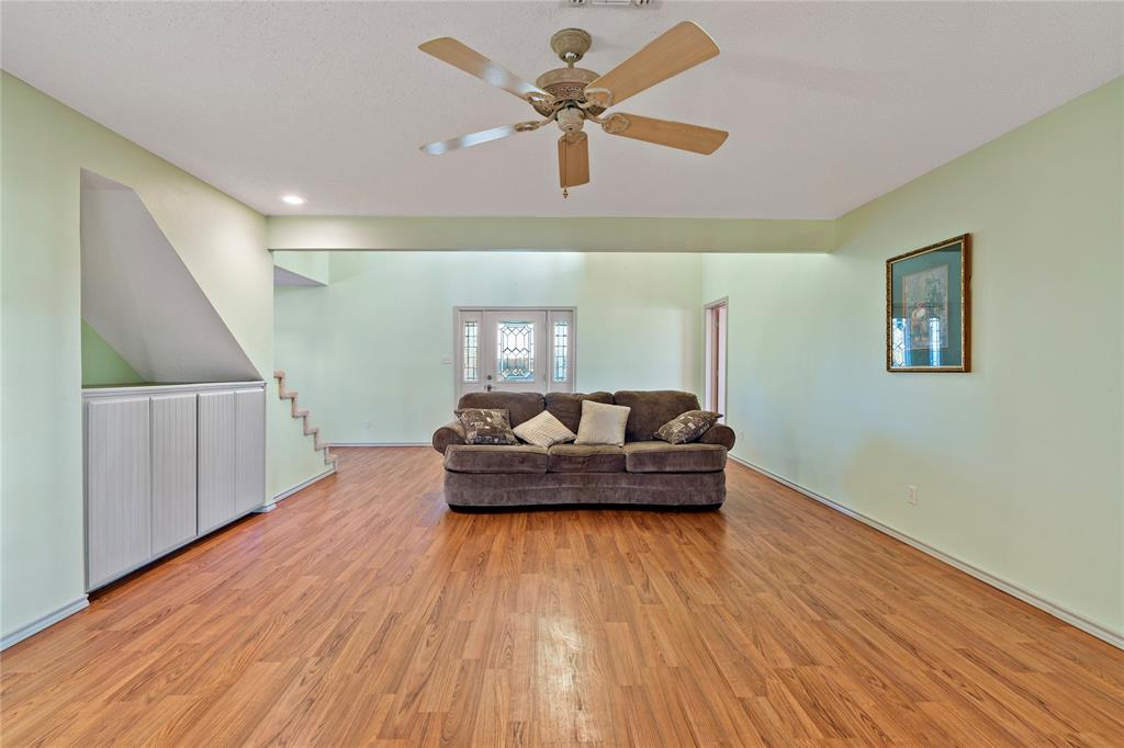 2301 CR 24900 Drive