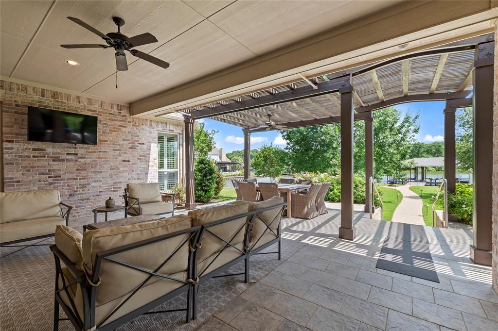 Bridgepointe - Residential