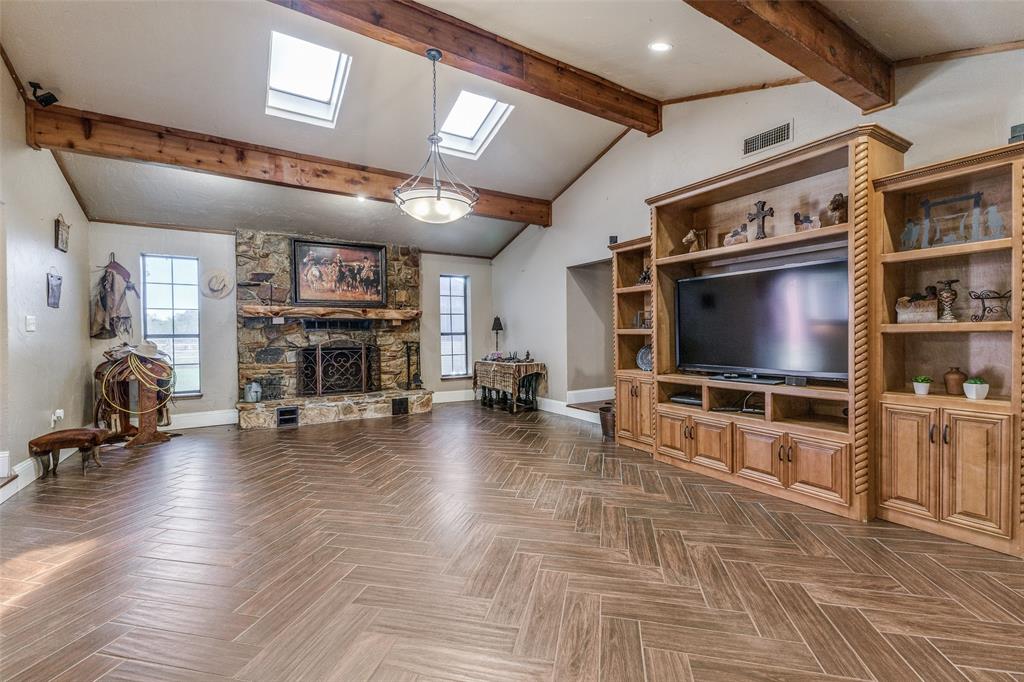8041 County Road 151