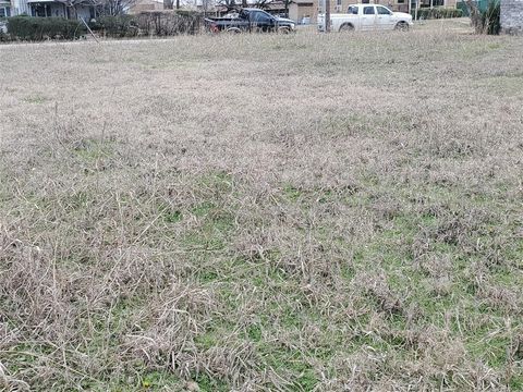 1229 Franklin Bonham TX 75418