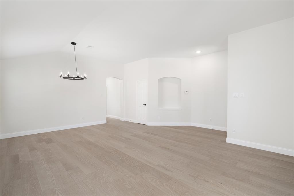 9113 Warren Drive