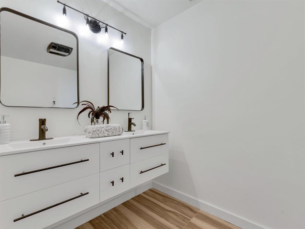 1404 N Bradley Street