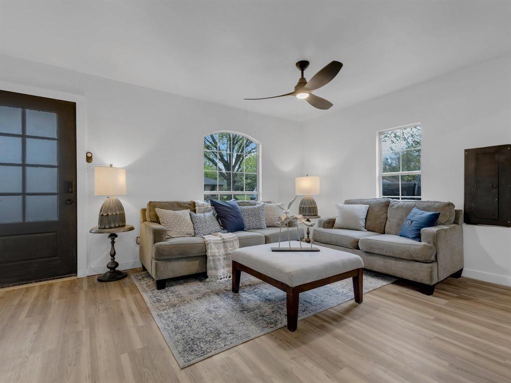 1404 N Bradley Street