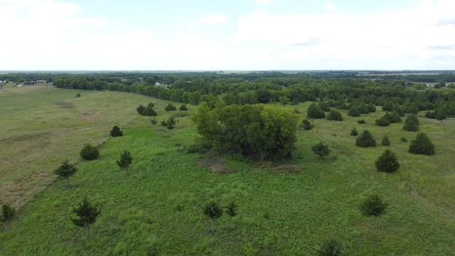 0177 T R HAMILTON - Land