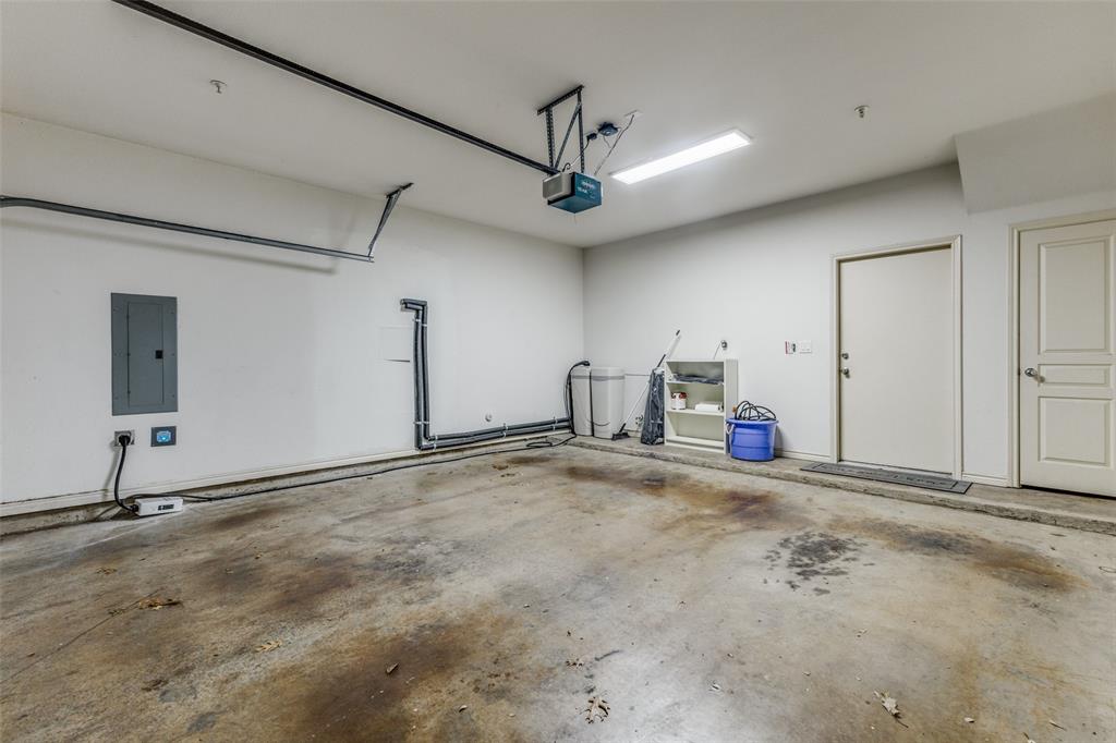 Holland Oaks Condo - Residential