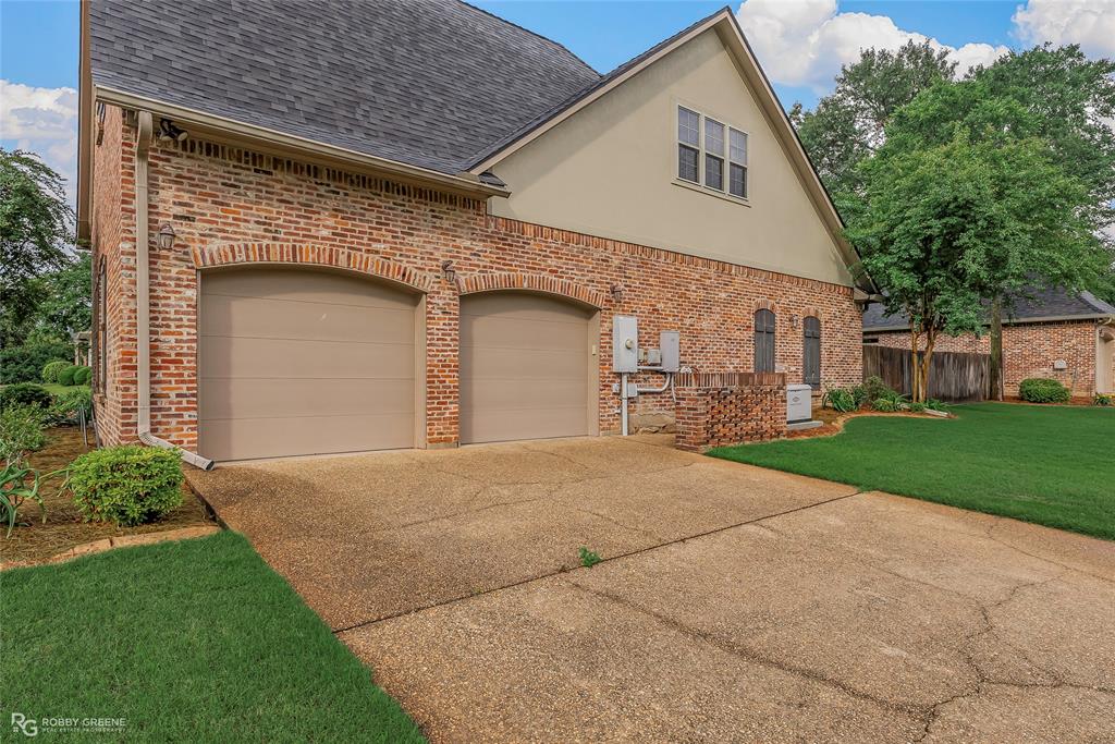 2549 Bloomfield Lane