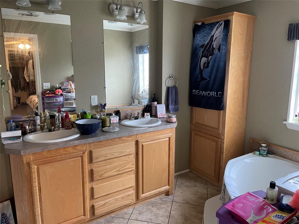 Oaklawn Estate - Residential